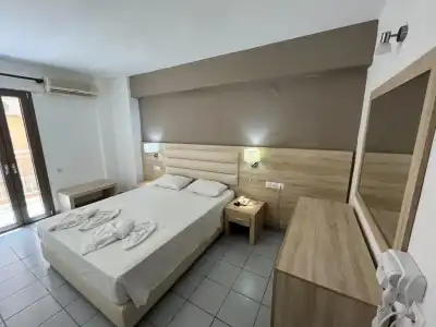 Acropolis Apartments - 34