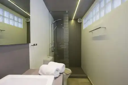 Kanale's Rooms and Suites - 8