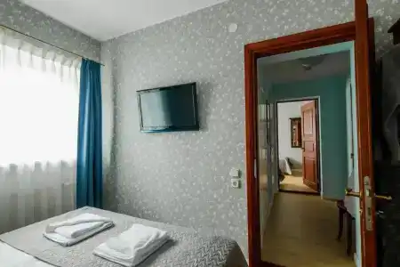 Saka Manor - 33