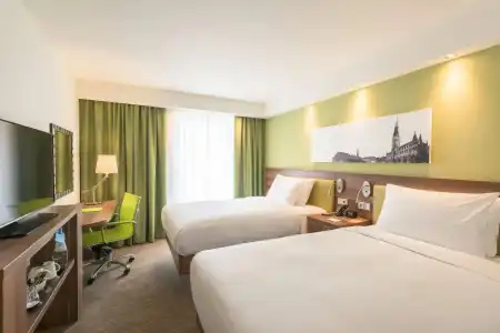 Hampton by Hilton Hamburg City Centre - 5