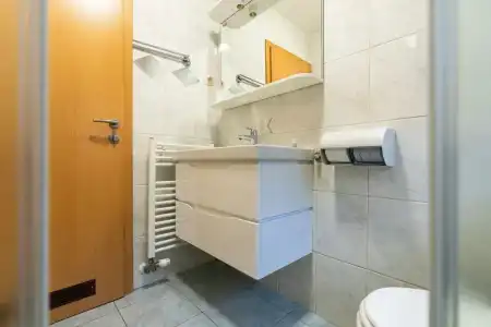 Center - 50