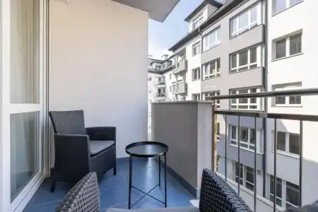 Silver Crown & Residence - 15