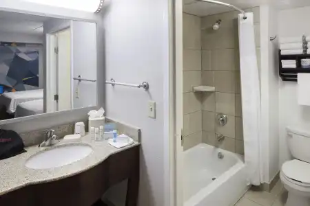 Hampton Inn & Suites Oklahoma City-Bricktown - 33