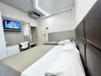 Adria - 4