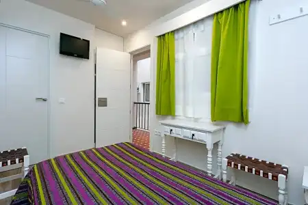 Sol y Miel Hostal - 64