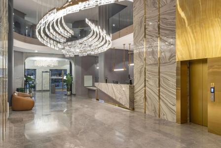 Billionaire Ramada Plaza by Wyndham Batumi - 3