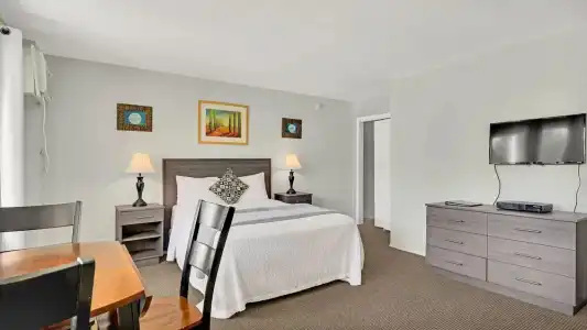 A Wave Inn - 60
