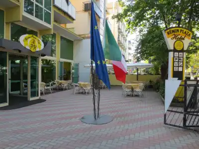 Remin Plaza - 18