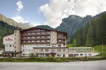 VALARA Alpine Art - 11