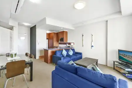 Crystal Bay on the Broadwater - 321