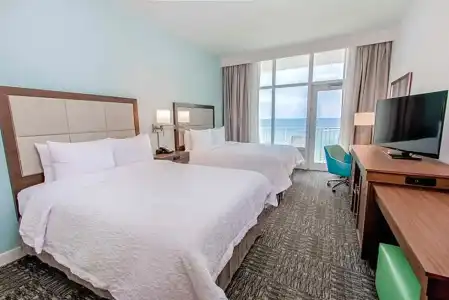 Hampton Inn and Suites Panama City Beach/Beachfront - 41
