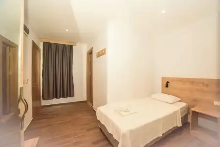 Porta Trakis - 30