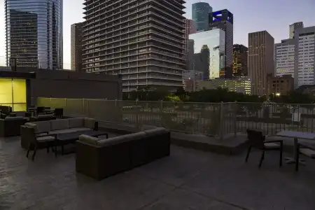 Holiday Inn Houston Downtown by IHG - 15