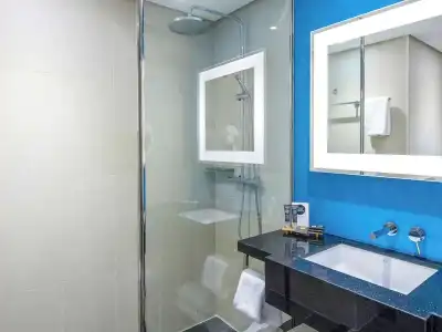 Novotel World Trade Centre Dubai - 32
