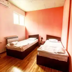 Domino Yerevan Hostel & Tours - 2