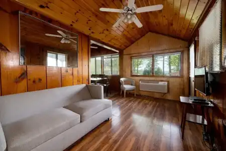 Depe Dene Lakeside Resort - 292