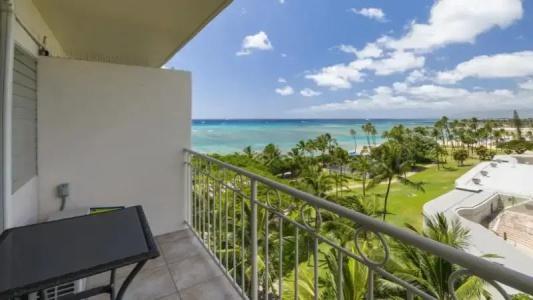 Waikiki Shore by OUTRIGGER - 260