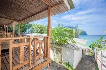 Phi Phi Cozy Seafront Resort - 74