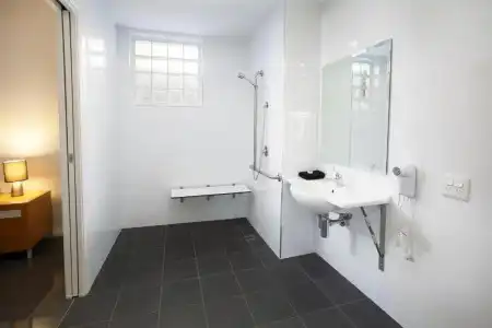 Cardiff Executive Apartments - 31