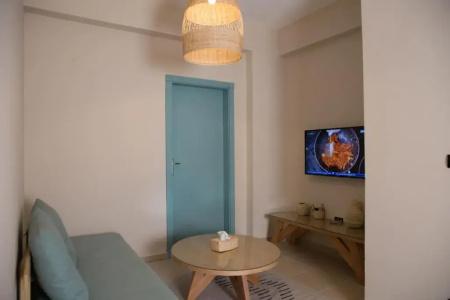Redcon Suites - 206
