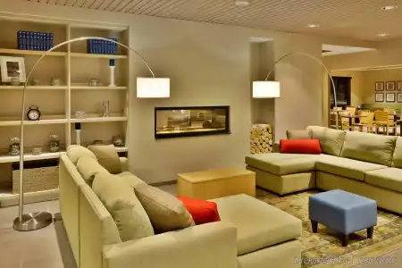 Country Inn & Suites by Radisson, Springfield Southeast - 1