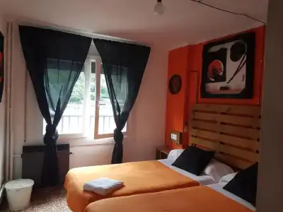 Barri Antic Hostel & Pub - 19