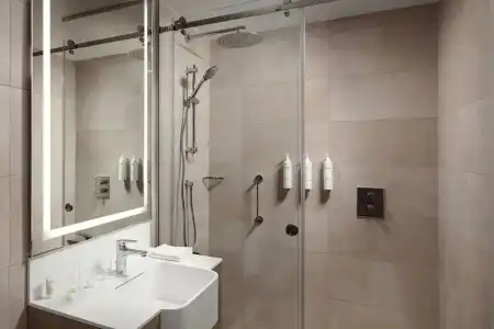Courtyard By Marriott - 49