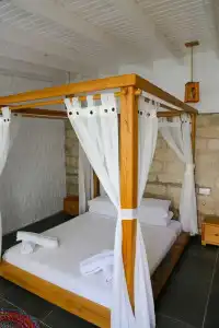 Rikas Alacati - 23