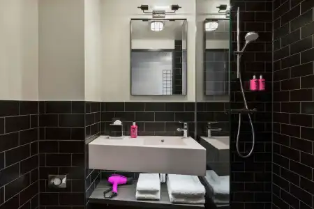 Moxy Frankfurt Airport Kelsterbach - 47