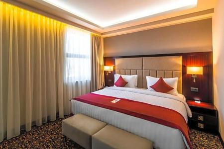 Ramada & Suites by Wyndham - 74