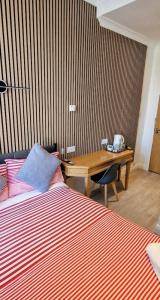 London Guest House by OYO - Acton - 53