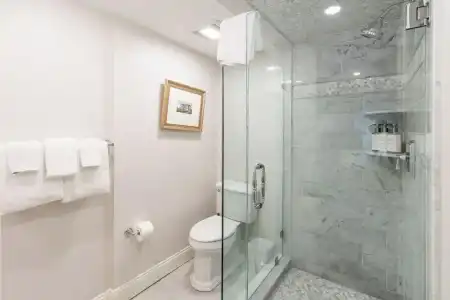 Serenity Inn Newport - 69