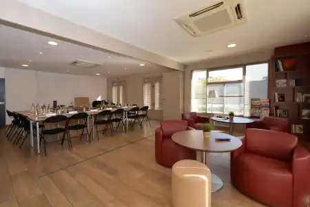 Hôtel Campanile Reims Ouest - Tinqueux - 22