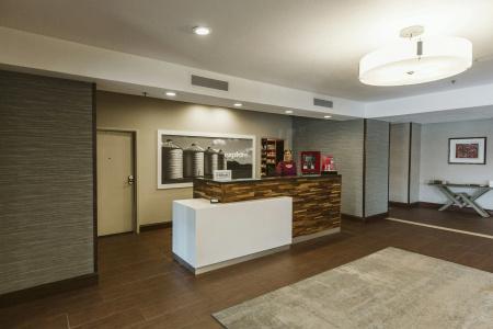 Hampton Inn Bismarck - 44