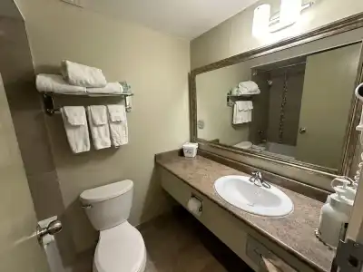 Days Inn by Wyndham Cranbrook Conference Centre - 30