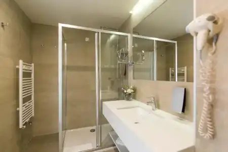 Romana Beach Apartments - 71