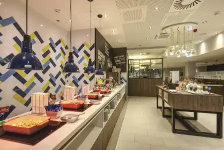 Hampton by Hilton Stuttgart City Centre - 18
