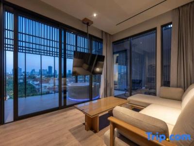 Shan Villas Sukhumvit - 196