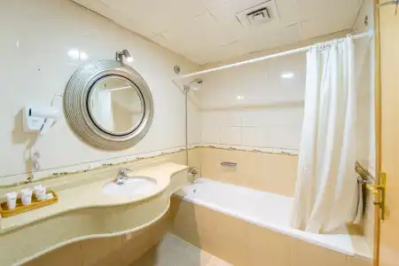 Crystal Plaza - 7