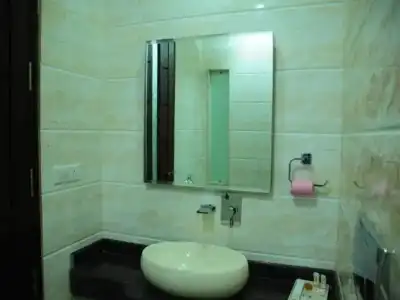 Taksh Inn - 9