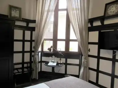 Boutique Castillo Rojo - 72