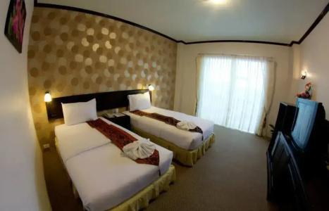 Golden Dragon Resort - 35