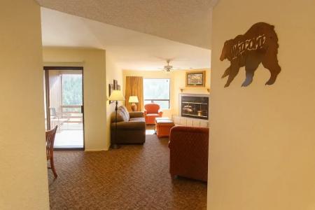 Crown Point Resort - 20