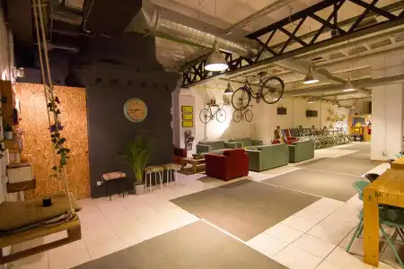Bed & Bike Hostel Barcelona - 17