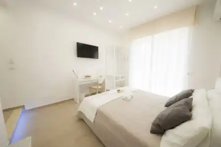 B&B Chérie - Centro di Salerno - 7