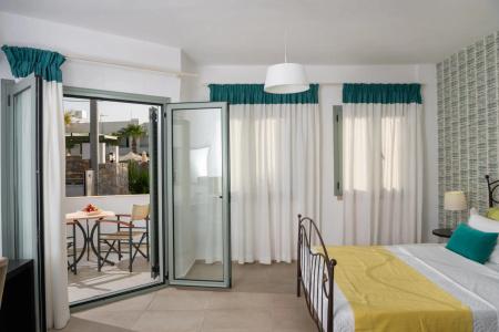 Angela Studios & Apartments - 4