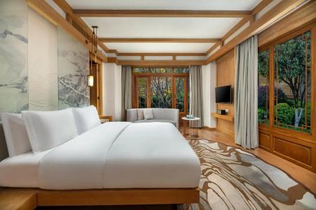 Indigo Lijiang Ancient Town by IHG - 6