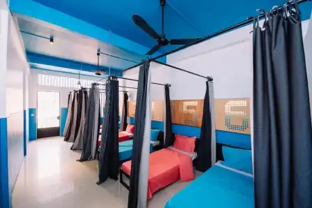 The Place Hostel & Rooftop Bar - 43