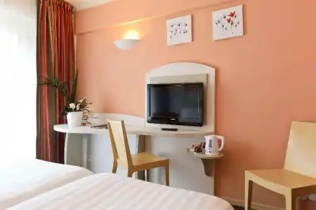 Best Western Astoria - 59
