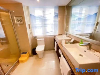 Guangzhou Zhejiang - 56